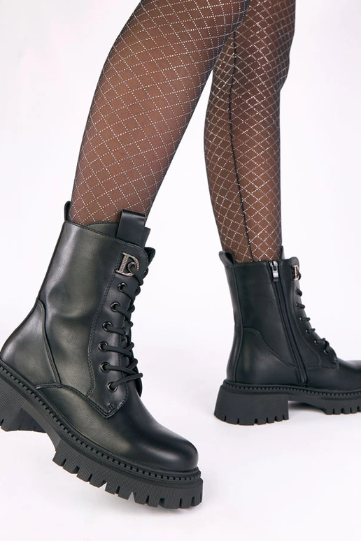 Mathia schwarze Plateaustiefel mit...