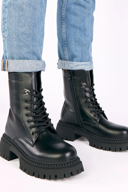 Bottes classiques noires à plateforme...