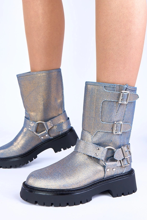 Bottines bleues avec des boucles...