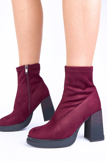 Bottines violettes à talon avec motif léopard Delora 2