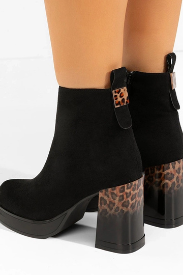 Schwarze Stiefel mit lackiertem Absatz im Leopardenmuster Gena