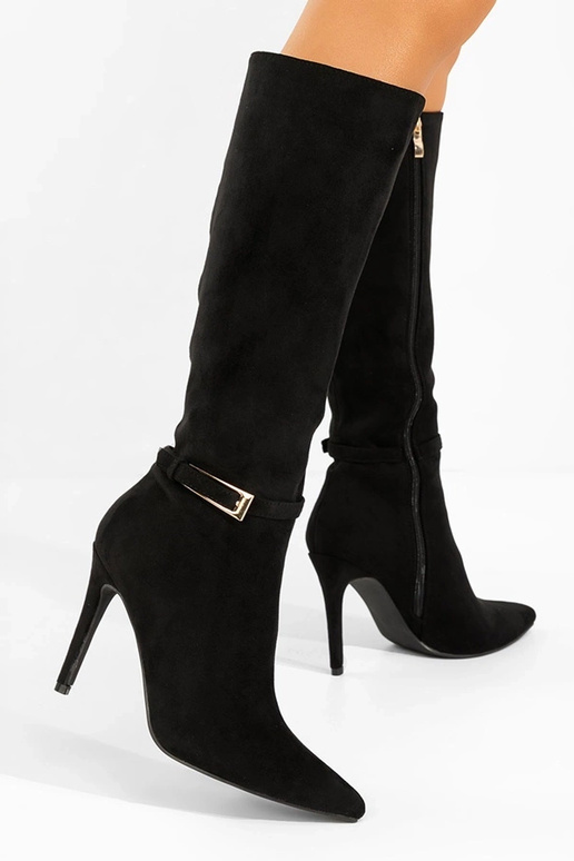 Bottes longues noires à talon fin...