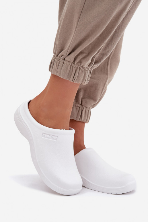 Pantoufles légères Chaussons Sabots Féminin couleur blanche Parissa