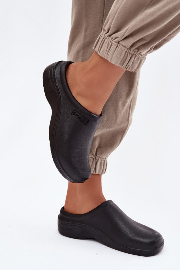 Pantoufles légères Chaussons Sabots Féminin couleur noire Parissa