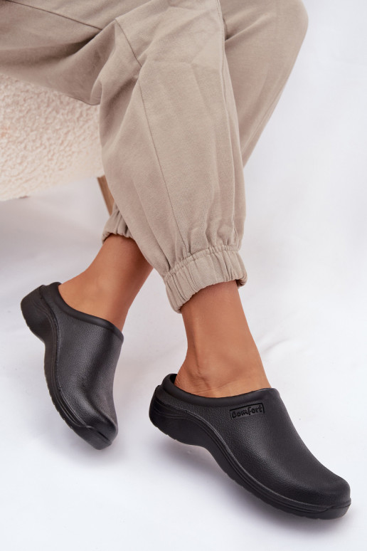 Pantoufles légères Chaussons Sabots Féminin couleur noire Parissa