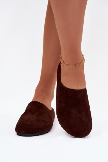 Chocoladekleurige dames slippers van kunstsuède Kalvess