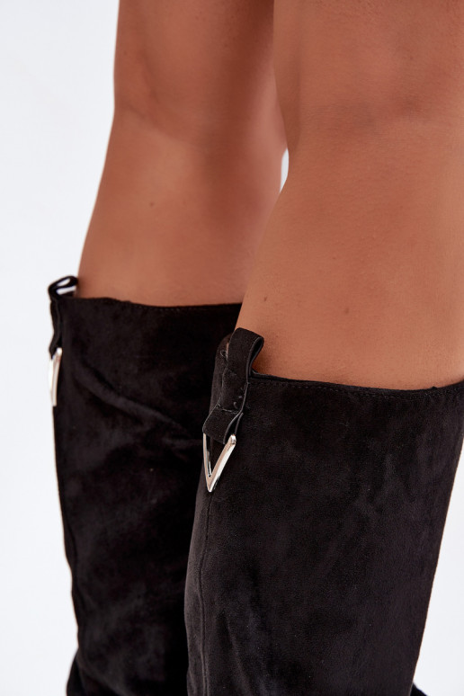 Bottes chaudes Un modèle convaincant Avec un haut frisé couleur noire Ilvessa