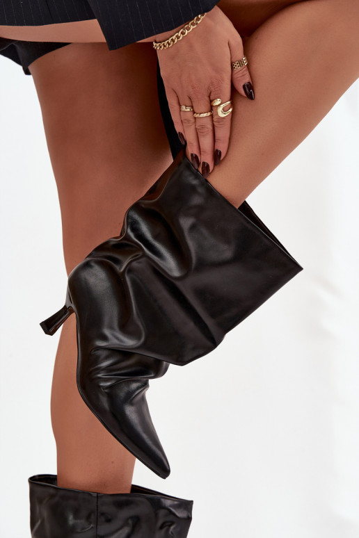 Bottines pour femmes à enfiler avec des talons fins et une partie supérieure ondulée noires Inarisse