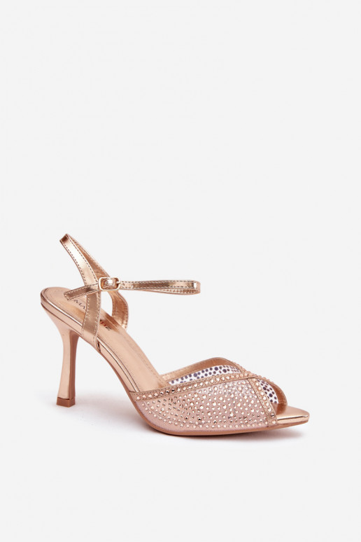 Sandales pour femmes avec des talons fins Avec décoration Szampańskie Peloria