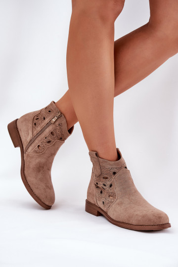 Bottes pour femmes avec des éléments ajourés Au Château beige S.Barski HY42-081