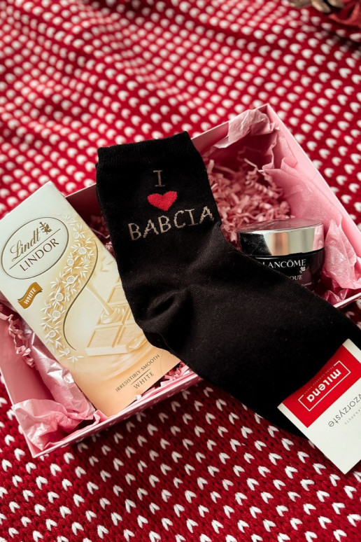 Socken Feminin mit einer Notiz I Love Babcia schZuarze Farbe