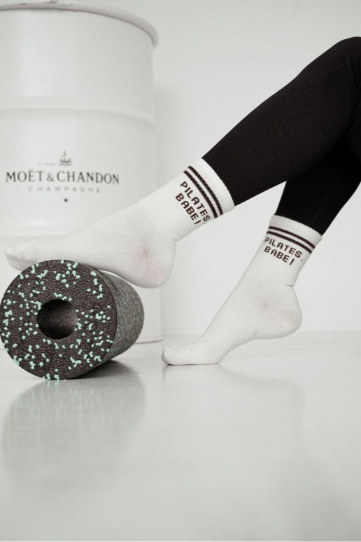 Socken Femininbraune Farbem Ermöglichtpisem PILATES, BABE! elfenbeinfarbe