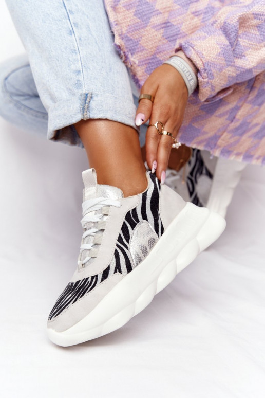 Féminin Style sportif chaussures avec une plateforme Lu Boo couleur grise