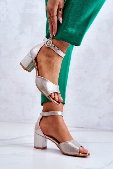 Haut Sandalen mit hohen Absätzen Vinceza 20100 goldene Farbe 2