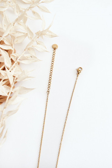 Damesketting met trendy hangers in goudkleur 2