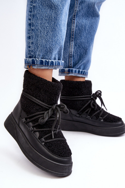 Feminin Schneestiefel mit einer Plattform schZuarze Farbe Ahatissa
