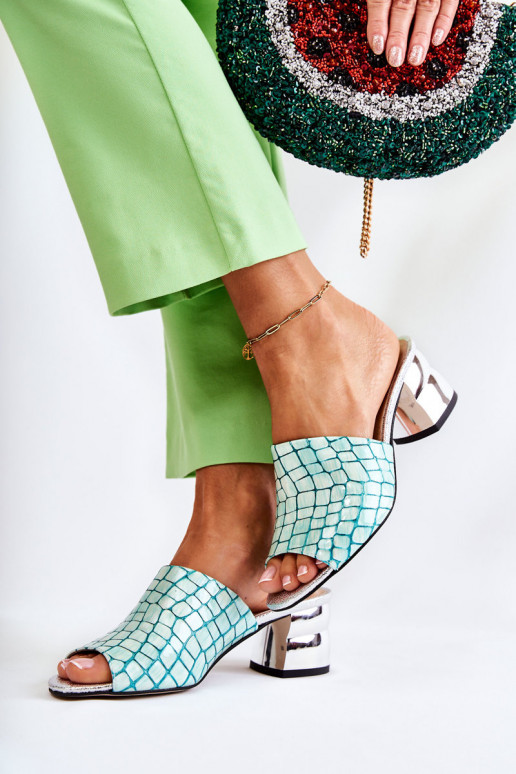 Pantoufles en cuir Féminin Motif crocodile avec des talons vert clair Perry