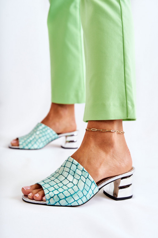 Pantoufles en cuir Féminin Motif crocodile avec des talons vert clair Perry