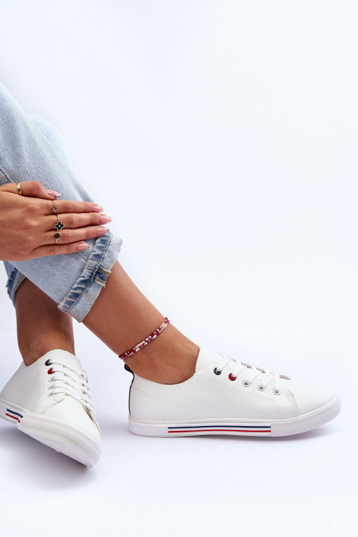 Peau baskets Féminin couleur blanche Mossaia