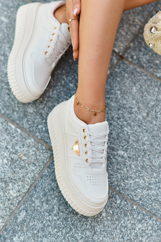 Chaussures modèle baskets Féminin en cuir écologique avec une plateforme couleur ivoire Chrisstin