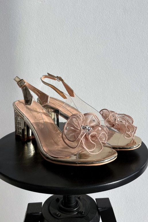 des sandales avec des talons avec des ornements D&A MR52-238 couleur dorée