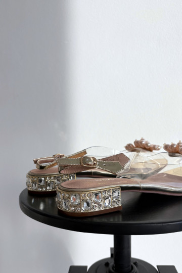 Voir à travers des sandales Sur un talon bas Avec des décorationsi Detalami D&A MR52-229 couleur dorée 2