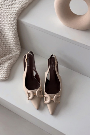 Dames sandalen met dunne hakken Met sierlijk Detalem ivoor Brienne 2