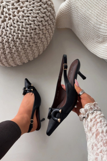 Sandales pour femmes à talons fins avec détails élégants, couleur noire Brienne