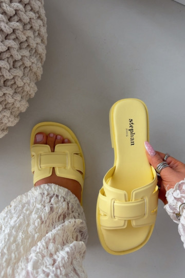 Damespantoffels met brede hakken geel Lorania 2