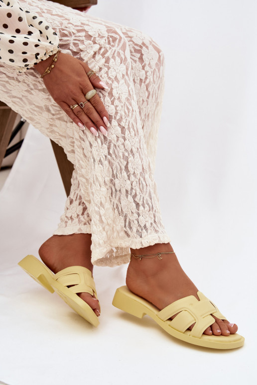 Damespantoffels met brede hakken geel Lorania