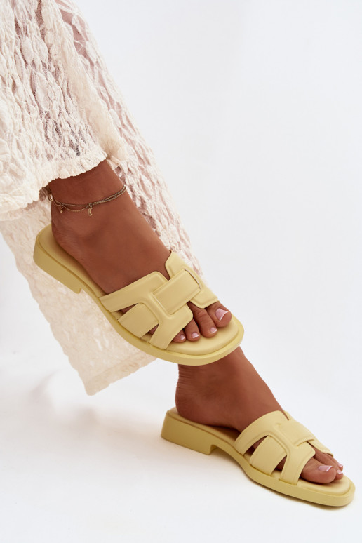 Damenhausschuhe mit breiten Absätzen gelbe Farbe Lorania