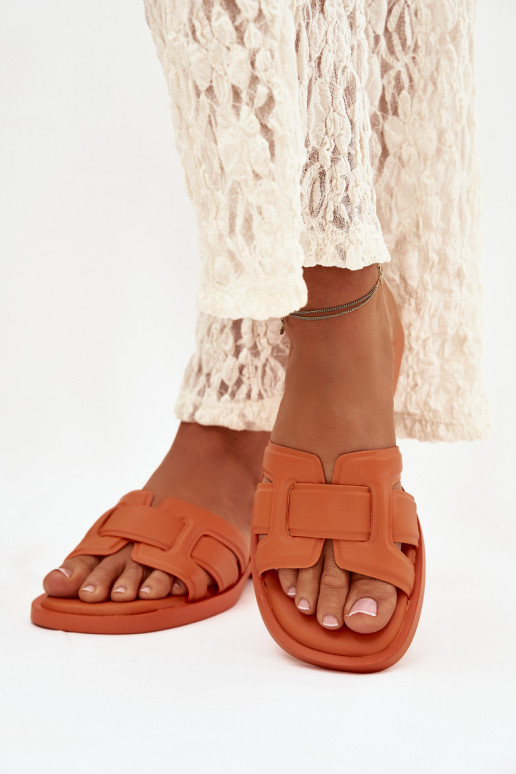 Damenhausschuhe mit breiten Absätzen orange Farbe Lorania