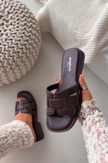 Chaussons pour femmes avec larges talons couleur chocolat « Lorania » 2