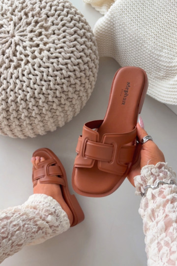 Chaussons pour femmes avec larges talons marron « Lorania »