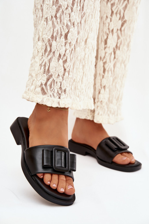 Damespantoffels met brede hakken met gespen zInart Melivra