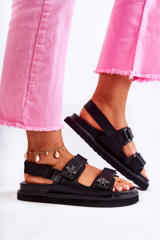 Féminin Sandales pour femmes avec des ornements couleur noire Elly