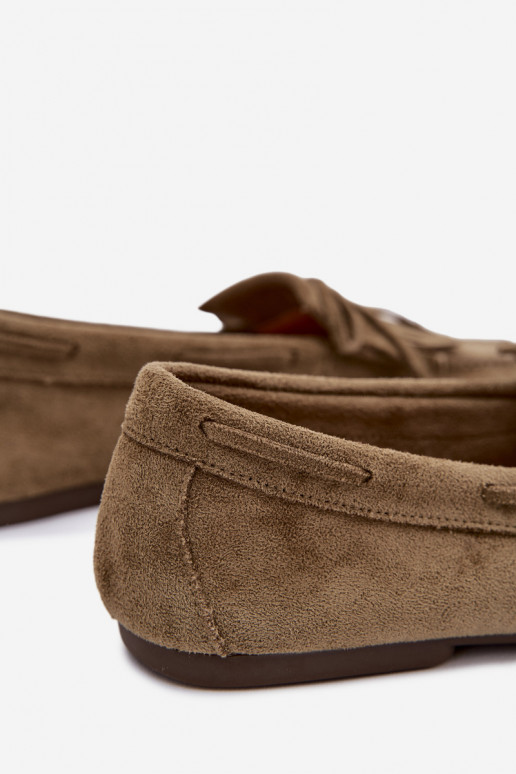 dames mocassins met kInastjes groene kleur Janelisse