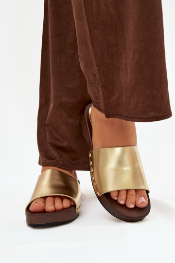 Dames slippers met studs in gouden kleur Terissa