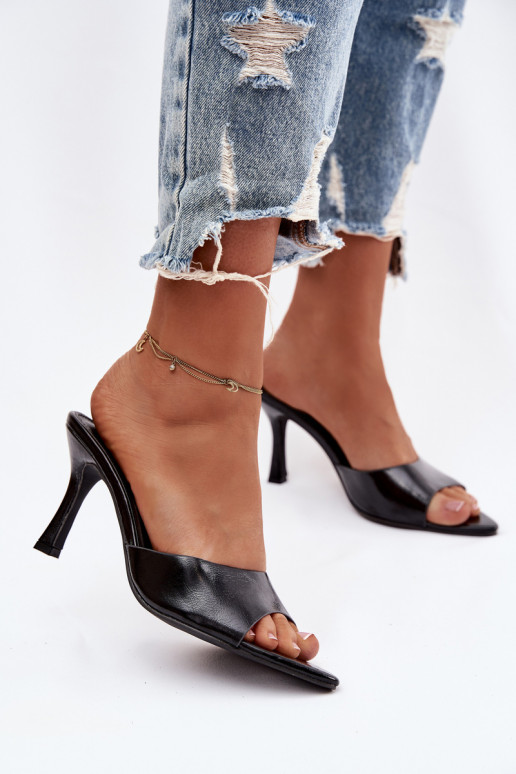 avec effet vernis Pantoufles pour femmes avec des talons couleur noire Lirissa