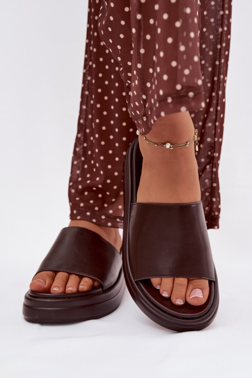 Damenhausschuhe mit einer Plattform CzekoladoZue Tanelisse