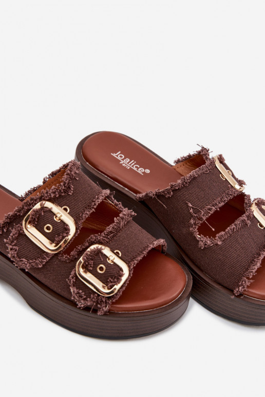 Pantoufles pour femmes avec une plateforme Ze couleur doréemi avec bouclesmi CzekoladoÀe Renelisse