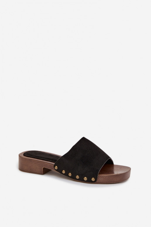 Pantoufles pour femmes avec des talons larges Ze couleur doréemi Goujons couleur noire Girella