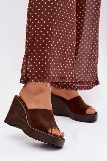 Chocolade kleurige damesplatformslippers „Ravelia" 2