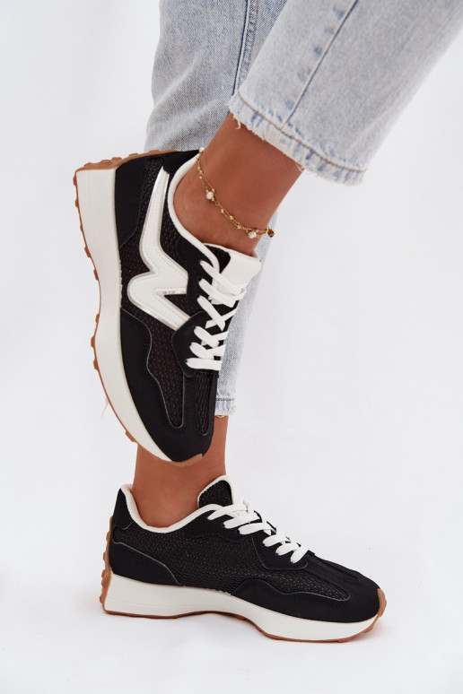 Turnschuhe Feminin mit einer Plattform schZuarze Farbe Janelora