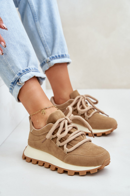 Turnschuhe Sneakers Stilvollllschuhe mit einer Plattformaus Öko-INildlederu braune Farbe Riadella