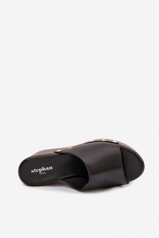 Chaussons pour femmes à plateforme avec clous de couleur noire Taireline