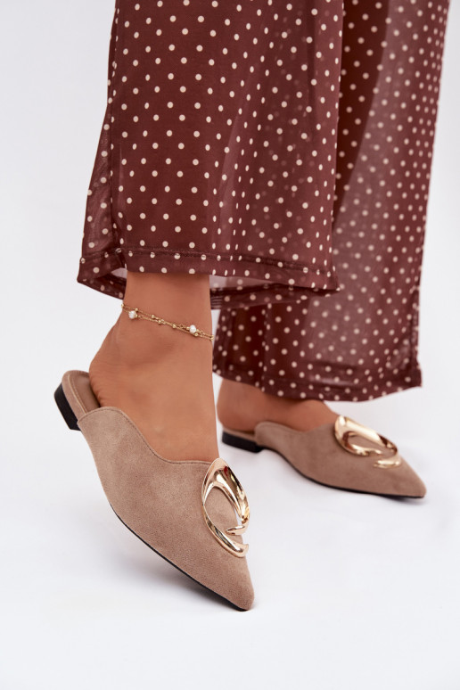 Damen sandfarbene Mules mit eleganten goldfarbenen Details Galvella