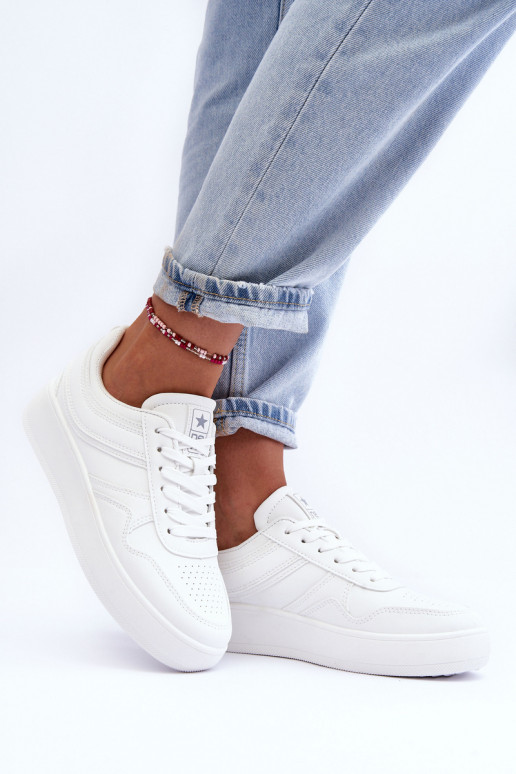 Turnschuhe Feminin mit einer Plattform Zueiße Farbe Pudina