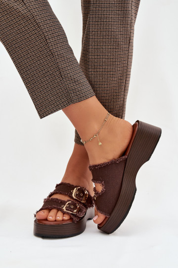 Sandales féminines avec plateforme couleur or et boucles couleur chocolat 2