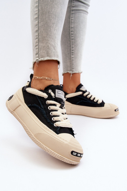 Féminin Chaussures modèle baskets GOE NN2N4061 couleur noire